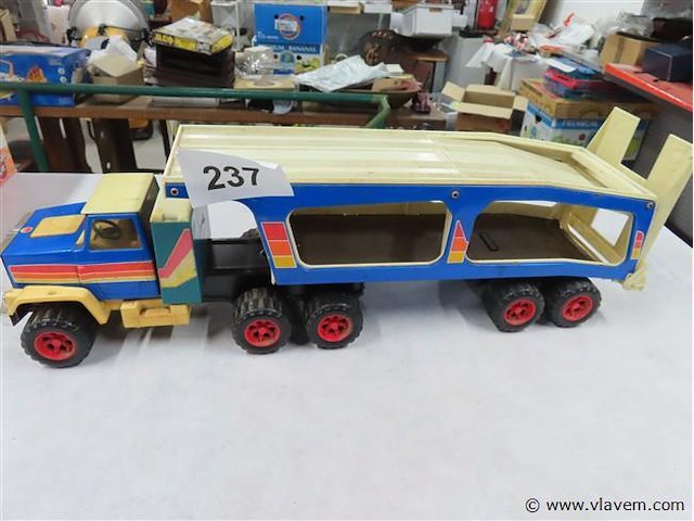 Grote metalen truck - afbeelding 1 van  3