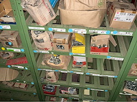 Grote partij aannemersmateriaal - afbeelding 24 van  31