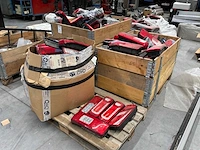Grote partij achterlicht armaturen - afbeelding 2 van  6