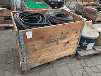 Grote partij afdichting rubbers en riemen ongebruikt - afbeelding 1 van  2