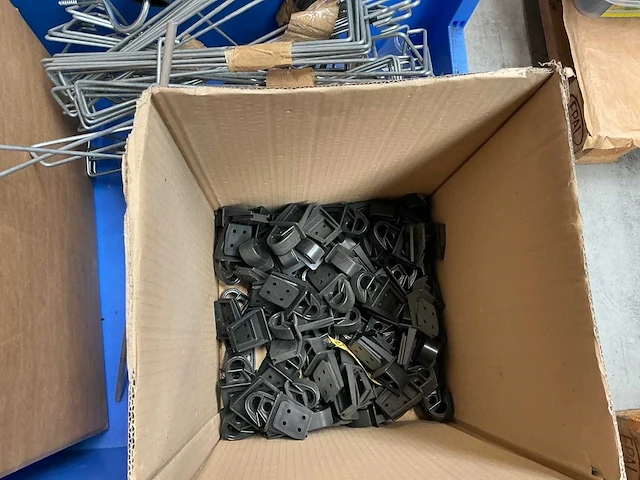 Grote partij afrasteringsmaterialen - afbeelding 10 van  31