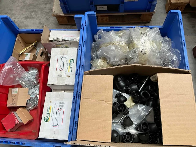 Grote partij afrasteringsmaterialen - afbeelding 20 van  31