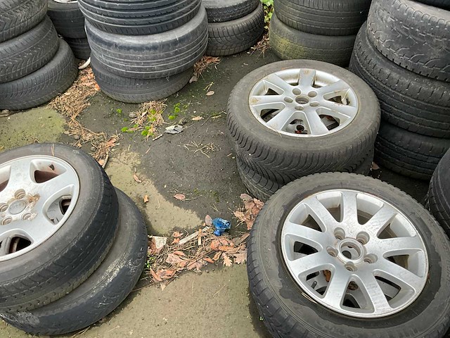 Grote partij banden (bmw, audi, ...) - afbeelding 3 van  16