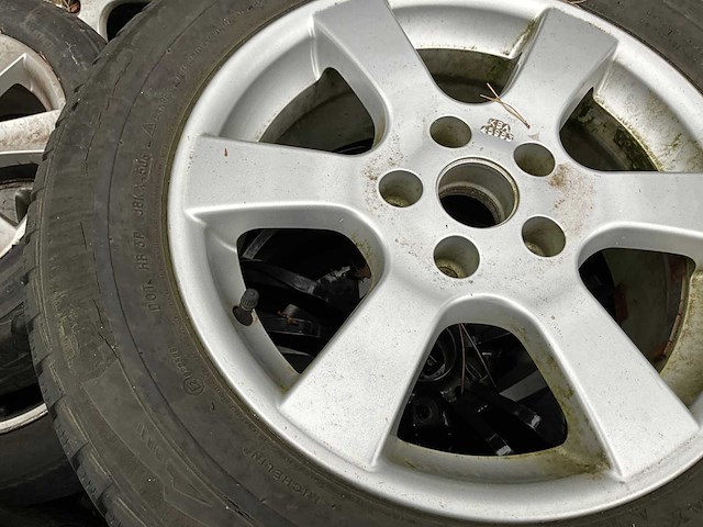 Grote partij banden (bmw, audi, ...) - afbeelding 8 van  16