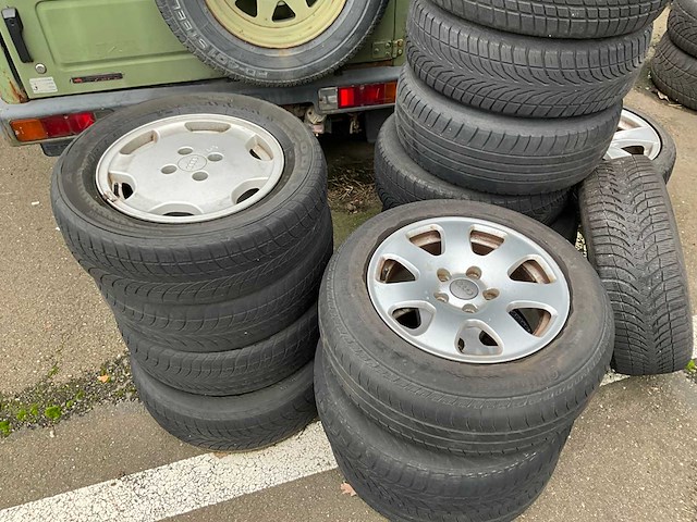 Grote partij banden (bmw, audi, ...) - afbeelding 11 van  16