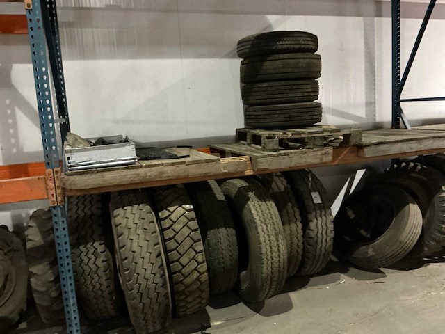 Grote partij banden - afbeelding 5 van  6