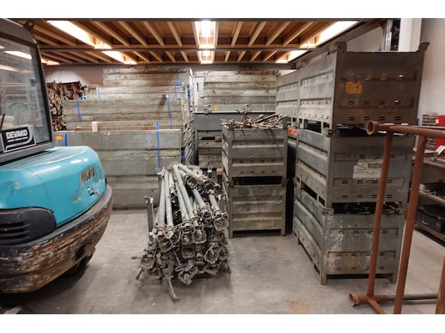 Grote partij bekisting / doka - afbeelding 1 van  17