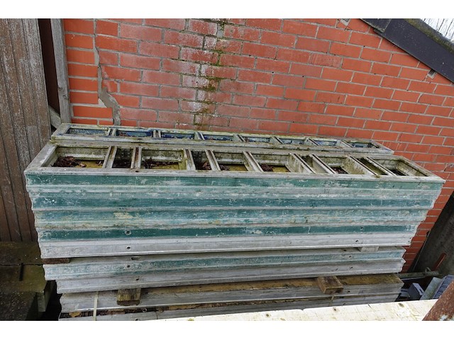 Grote partij bekisting - afbeelding 3 van  11