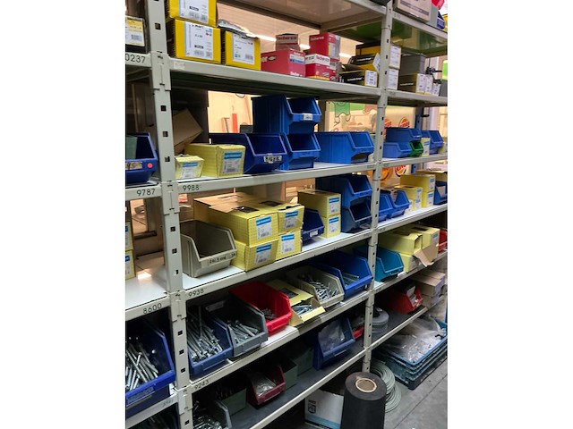 Grote partij bevestigingsmateriaal - afbeelding 4 van  65