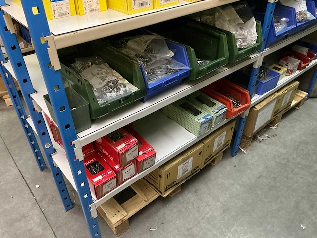 Grote partij bevestigingsmateriaal - afbeelding 6 van  65