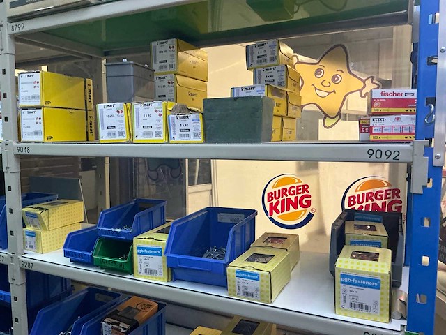 Grote partij bevestigingsmateriaal - afbeelding 8 van  65