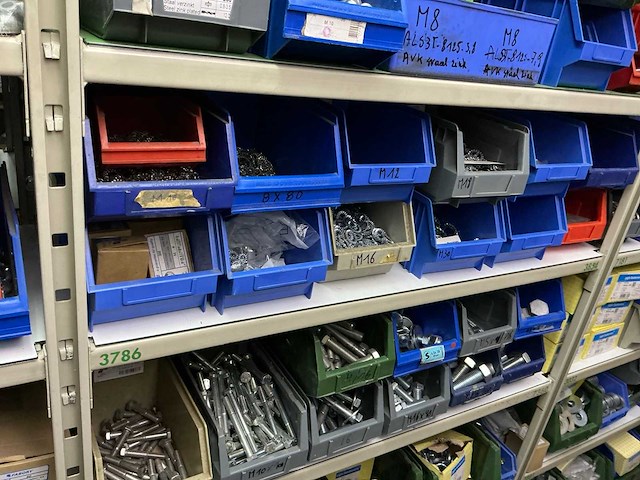 Grote partij bevestigingsmateriaal - afbeelding 47 van  65