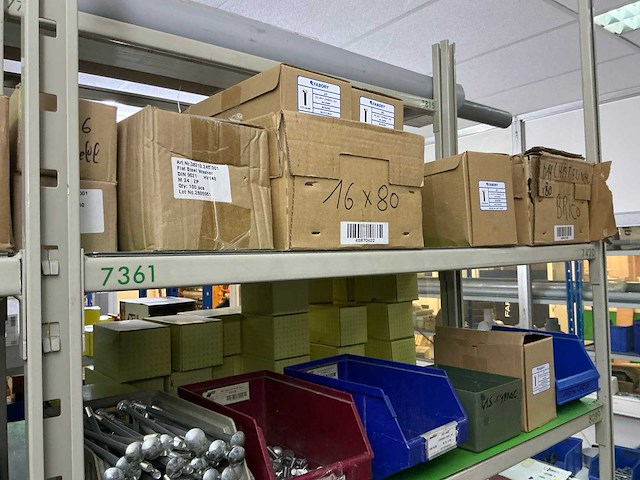 Grote partij bevestigingsmateriaal - afbeelding 49 van  65