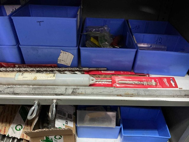 Grote partij bevestigingsmateriaal - afbeelding 58 van  65