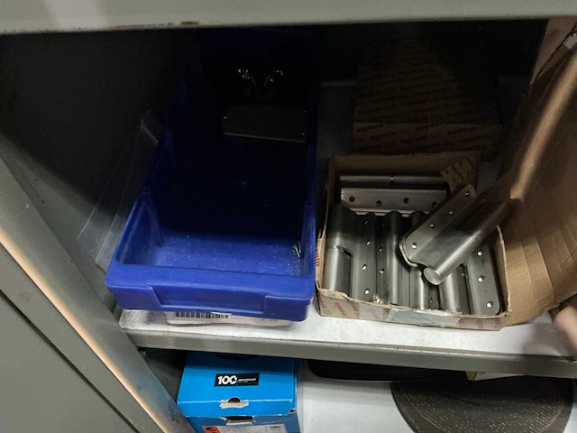 Grote partij bevestigingsmateriaal - afbeelding 59 van  65