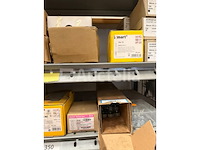 Grote partij bevestigingsmaterialen. schroeven, ankers, bouten en moeren waaronder rvs - afbeelding 4 van  20