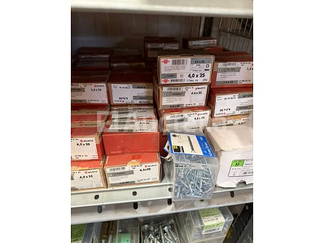 Grote partij bevestigingsmaterialen. schroeven, ankers, bouten en moeren waaronder rvs - afbeelding 13 van  20