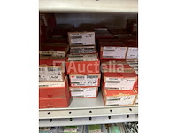 Grote partij bevestigingsmaterialen. schroeven, ankers, bouten en moeren waaronder rvs - afbeelding 2 van  20