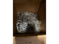 Grote partij bevestigingsmaterialen. schroeven, ankers, bouten en moeren waaronder rvs - afbeelding 5 van  20