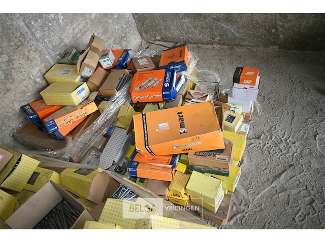 Grote partij bevestigingsmaterialen - afbeelding 7 van  14