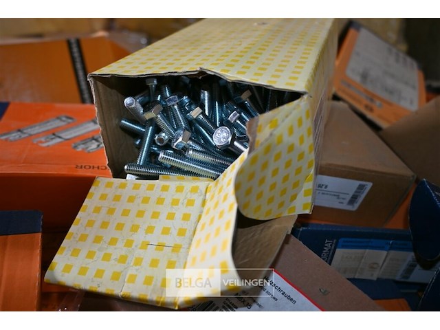 Grote partij bevestigingsmaterialen - afbeelding 14 van  14