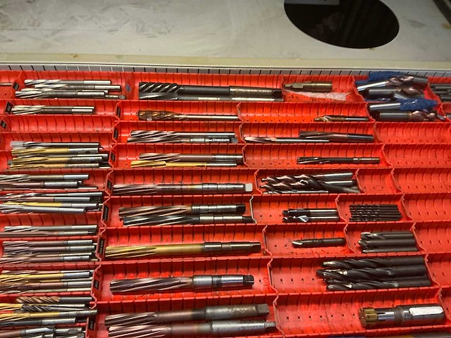 Grote partij boor-en freesgereedschappen - afbeelding 20 van  25
