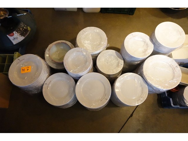 Grote partij borden/porselein - afbeelding 2 van  8