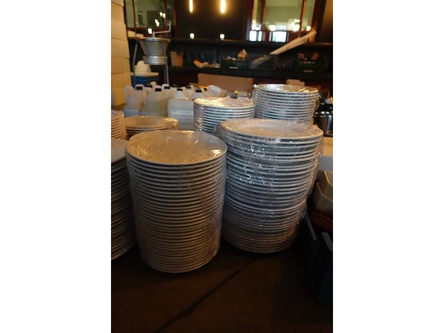 Grote partij borden/porselein - afbeelding 6 van  8