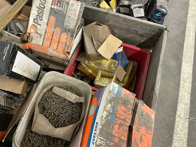 Grote partij bouw- en bevestigingsmateriaal - afbeelding 4 van  16