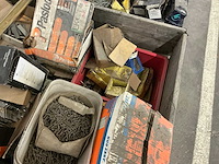 Grote partij bouw- en bevestigingsmateriaal - afbeelding 4 van  16