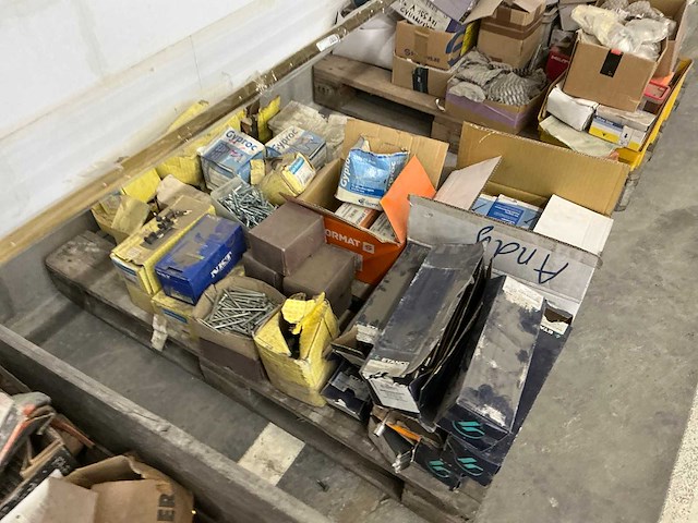Grote partij bouw- en bevestigingsmateriaal - afbeelding 23 van  63