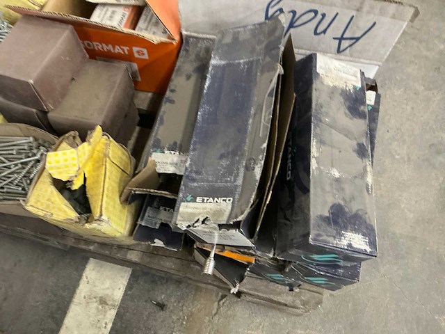 Grote partij bouw- en bevestigingsmateriaal - afbeelding 25 van  63