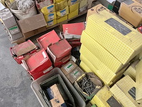Grote partij bouw- en bevestigingsmateriaal - afbeelding 35 van  63