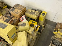 Grote partij bouw- en bevestigingsmateriaal - afbeelding 41 van  63