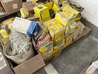 Grote partij bouw- en bevestigingsmateriaal - afbeelding 44 van  63