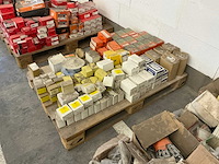 Grote partij bouw- en bevestigingsmateriaal - afbeelding 11 van  16