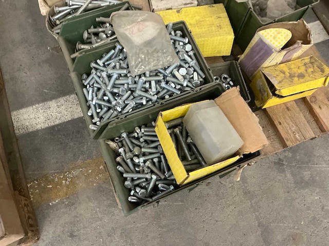 Grote partij bouw- en bevestigingsmateriaal - afbeelding 10 van  16