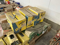 Grote partij bouw- en bevestigingsmateriaal - afbeelding 56 van  63