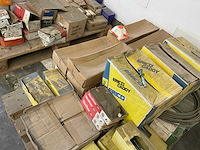 Grote partij bouw- en bevestigingsmateriaal - afbeelding 57 van  63