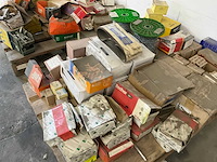 Grote partij bouw- en bevestigingsmateriaal - afbeelding 60 van  63