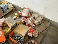 Grote partij bouw- en bevestigingsmateriaal - afbeelding 37 van  63