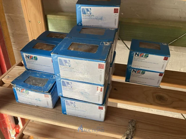 Grote partij bouwmaterialen en gereedschappen - afbeelding 3 van  43