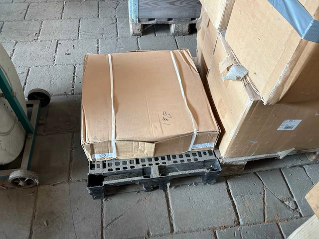 Grote partij buis kunststof afsluit stoppen - afbeelding 7 van  7
