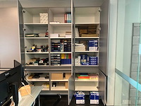 Grote partij bureaubenodigdheden (eerste verdiep) - afbeelding 2 van  6