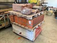 Grote partij dakpannen - afbeelding 1 van  9