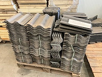 Grote partij dakpannen - afbeelding 3 van  9