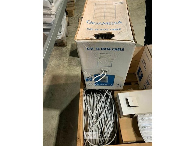 Grote partij datakabel - afbeelding 1 van  2