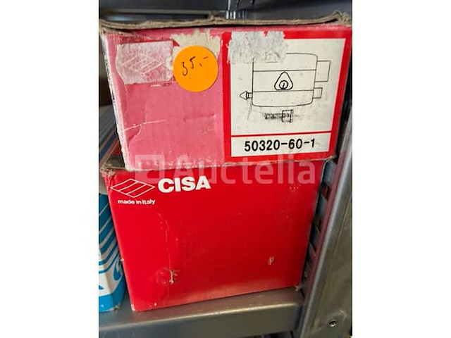 Grote partij deurbeslag en cylindersloten - afbeelding 13 van  16