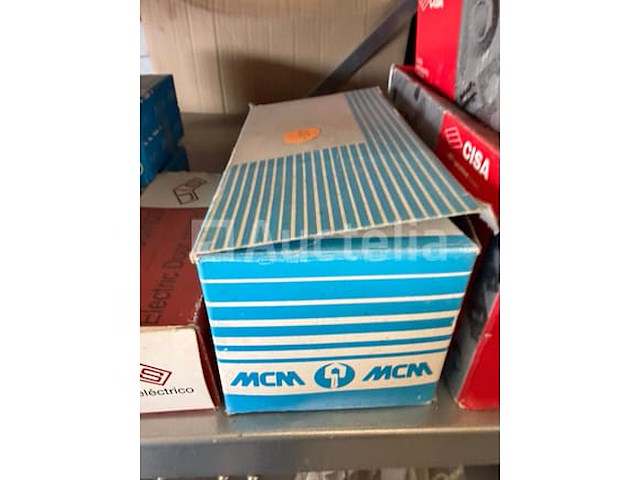 Grote partij deurbeslag en cylindersloten - afbeelding 14 van  16