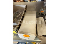 Grote partij deurbeslag en cylindersloten - afbeelding 7 van  16